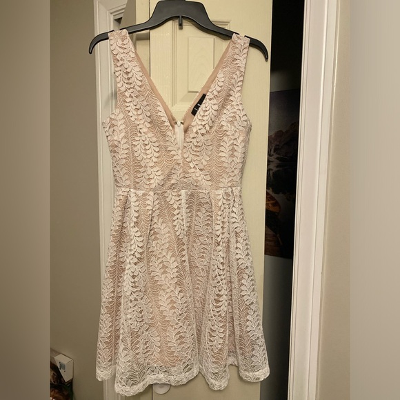 Lulus Dress - Picture 1 of 3